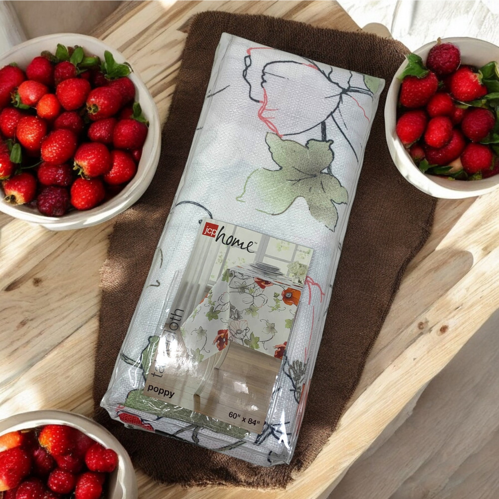 NEW JCP Home Poppy Floral Rectangular Tablecloth 60" x 84" J.C. Penney Farmhouse